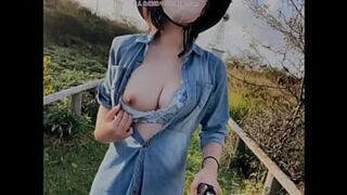 Flaunting unapologetic bush to evade prying eyes on public display
