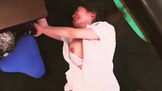 Japanese色情盛宴:激烈行动,高潮不断