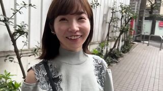 Part 1: Unauthorized creampie to a cafe girl! A slutty girl who is a partner to the owner gets pregnant and gets half-mad lol [Mari (21)]